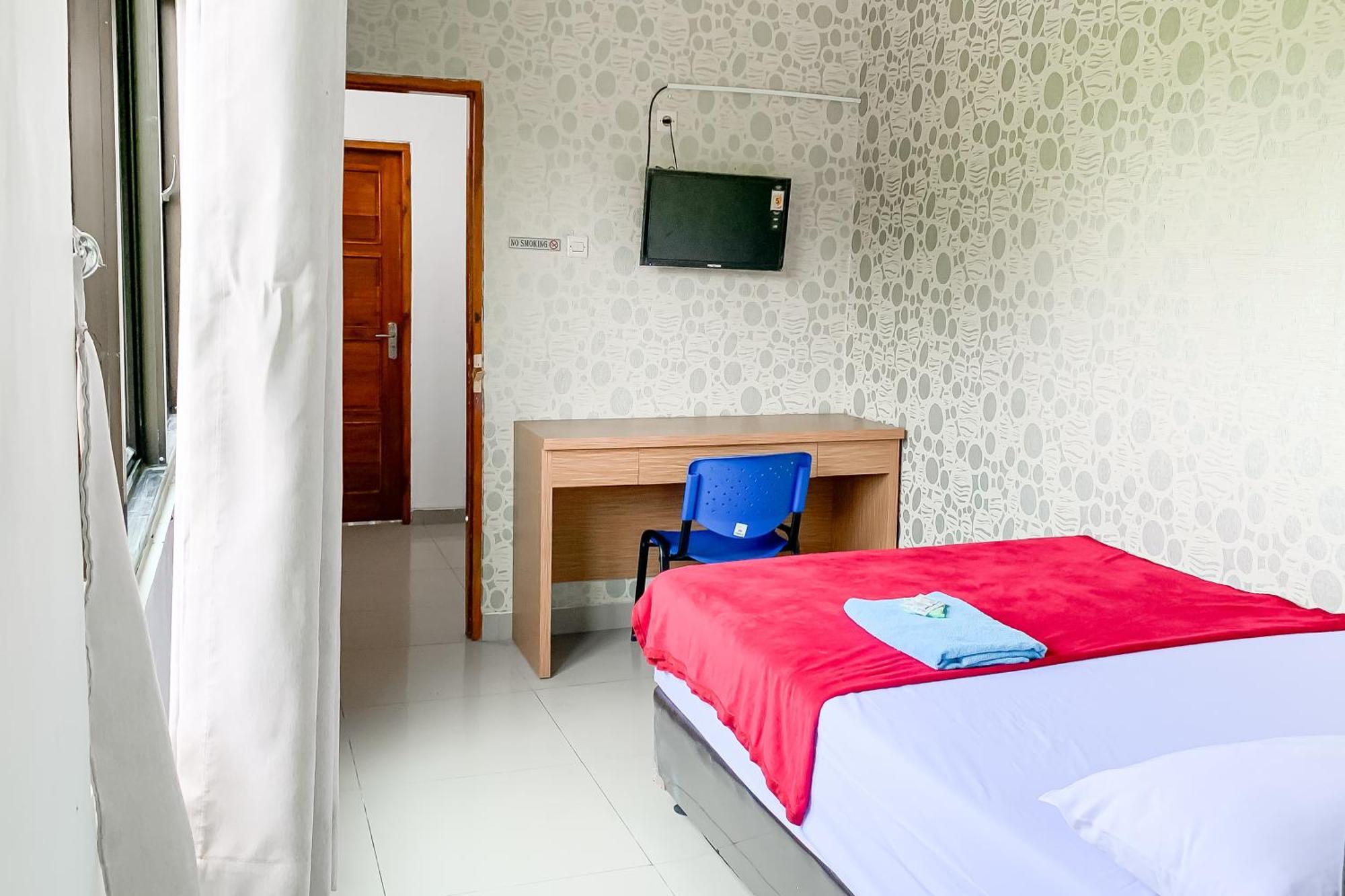 Penginapan Losmen Ayu Pamanukan Redpartner Pamanukan Hilir Ngoại thất bức ảnh